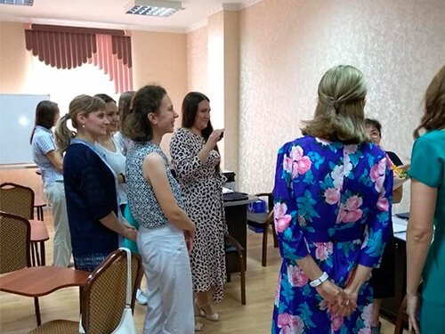 Выпускницы в аудитории